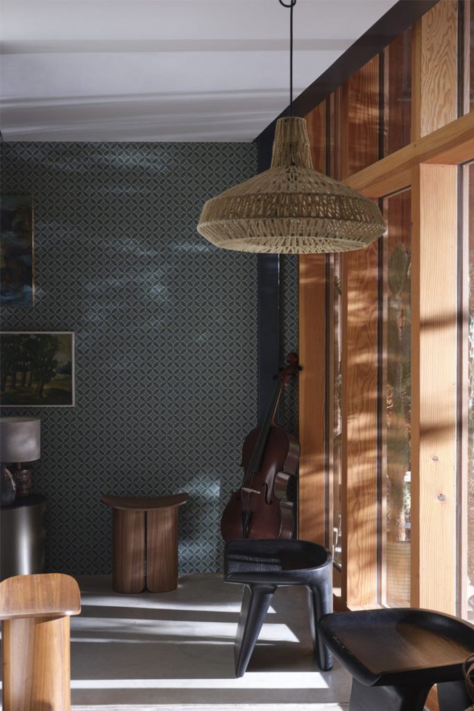 Achard in a room setting