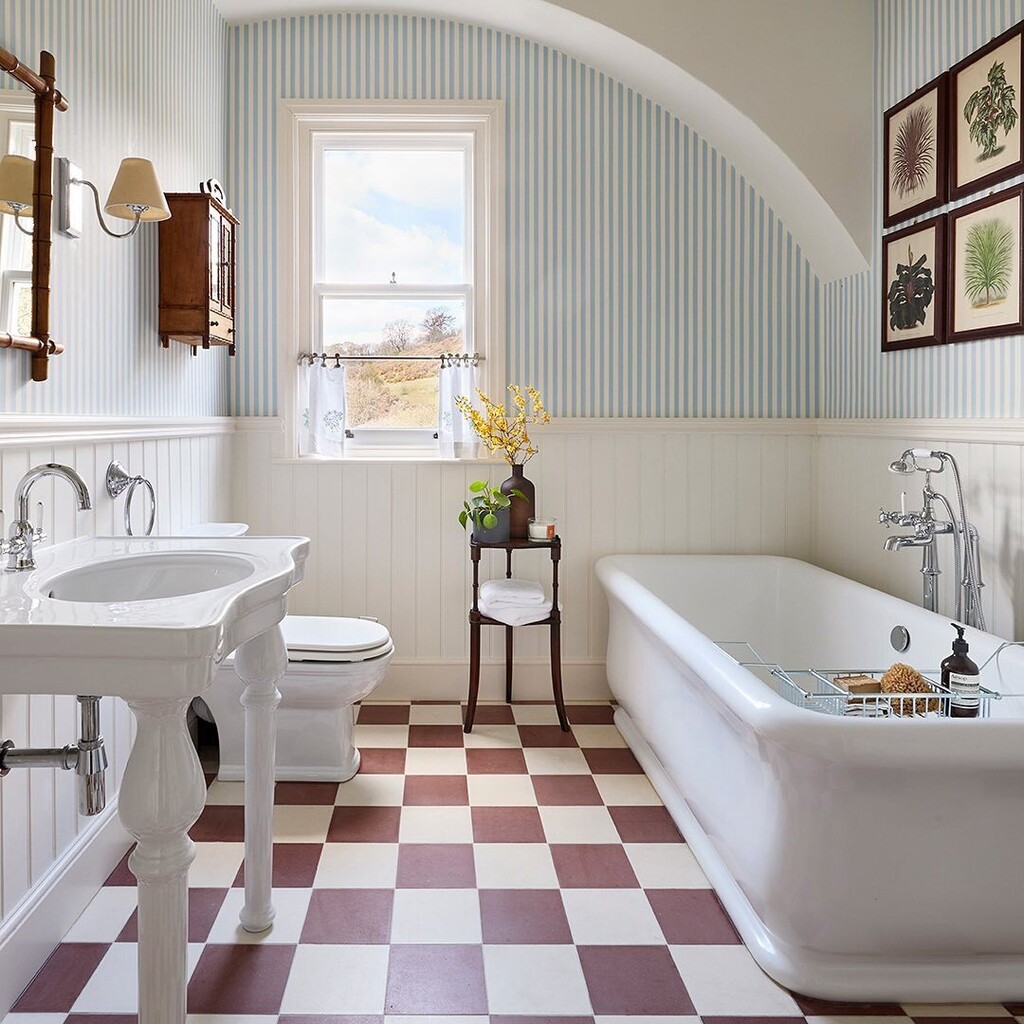 Closet Stripe in a room setting