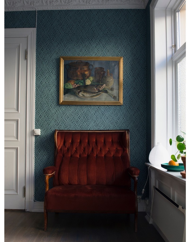 Amime in a room setting