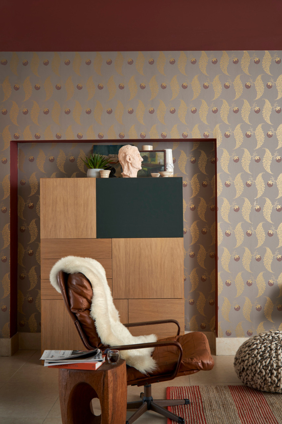 Rosslyn in a room setting