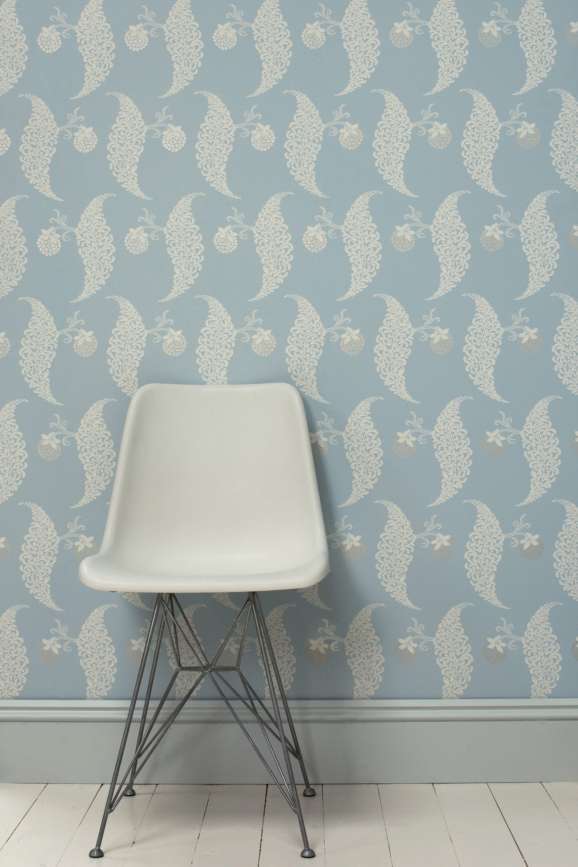 Rosslyn in a room setting