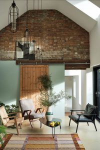 Teresa’s Green room setting